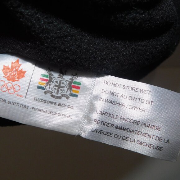 VTG HBC 2010 Vancouver Olympics Team Canada Youth Trapper Hat Cap Ear Flaps - Picture 6 of 9